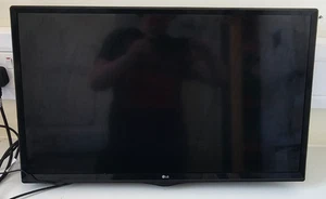 LG 28MT49S 28" Full HD Smart Monitor TV โ No Stand โ HDMI & WiFi ๐บ๐ฅ๏ธ - Picture 1 of 4