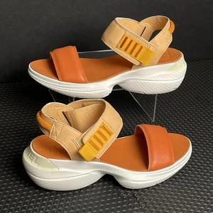 Sandalia Sorel Explorer Blitz Stride para mujer talla 7 naranja-arena - Imagen 1 de 16