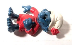 PEYO SCHLEICH VTG SUPER SMURFS Sleeping 1983 PVC FIGURE Smurf - Picture 1 of 9