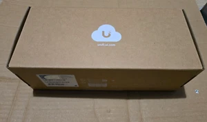 Ubiquiti UAP-AC-M UniFi Mesh Wireless AC1300 Dual Band PoE Access Point - Photo 1/4