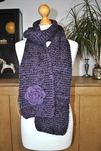 Nueva bufanda de punto grueso Cotton Traders diseño adornado púrpura y negro - Imagen 1 de 12