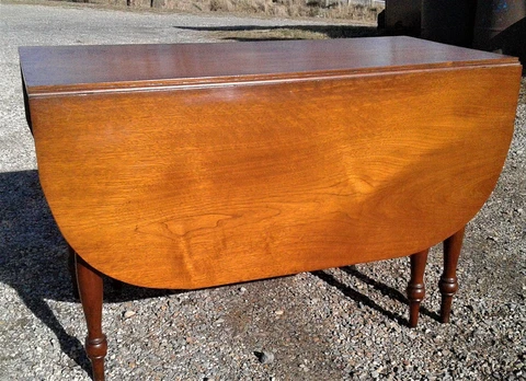 Antique Solid Walnut Gateleg Drop Leaf Table 1860s Cover