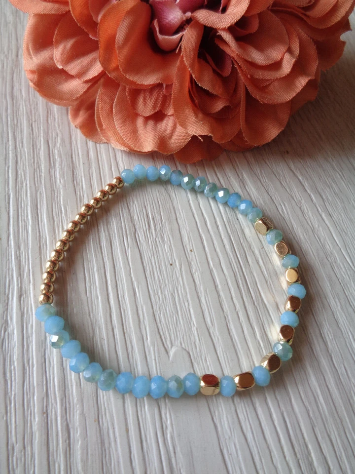  Armband  " kleine Würfelperlen" gold "Glasschliffperlen" blau - Bild 1 von 1