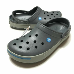 mens gray crocs size 11