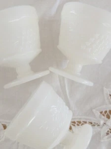 4 Vintage White Milk Glass Small Goblet Or Sorbet cups - Set Of 4 - Picture 1 of 4