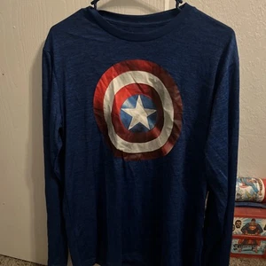 Marvel Avengers: Captain America Shield - Langarmshirt. Größe M - Bild 1 von 4