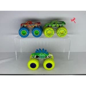 Glow in the dark Hot Wheels - Picture 1 of 7