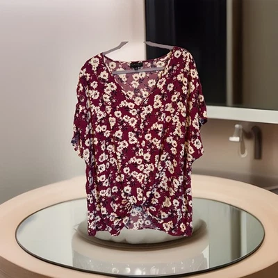 Cameo Appearance Women’s Plus Sz2X Blouse/Burgundy White Floral Print – Knot Hem - Image 1 of 4