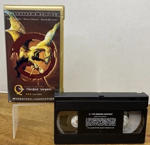 Q The Winged Serpent VHS Cult Classic Horror Thriller Anchor Bay Clamshell - Picture 1 of 16
