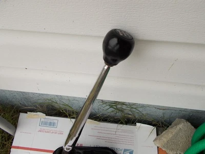 1982 to 1995 s10 OEM shifter assembly for borg warner t5 transmission - Image 1 of 4