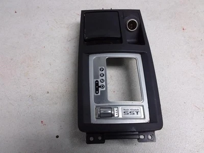 Отделочная панель центральной консоли 2008 MITSUBISHI LANCERMIT с рамкой переключателя передач изготовитель оборудования - Изображение 1 из 4