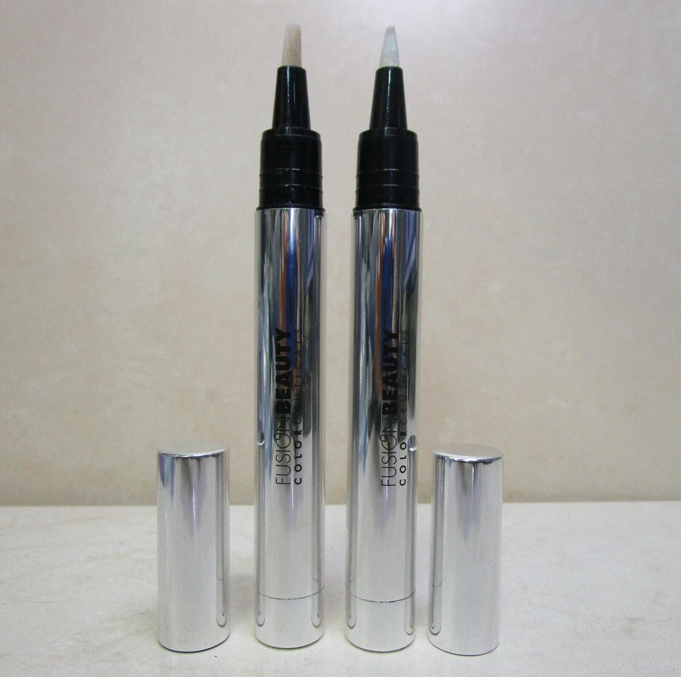 Corrector facial luminoso suavizante línea Illumicover 2 FUSION BEAUTY PÁLIDO 0,109 oz Foto 1 de 3