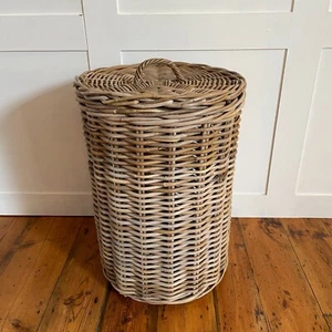 Large Cylinder Basket Woven Wicker Antique Storage Laundry Round Lid Round - Picture 1 of 11