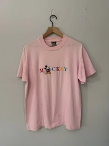 Vintage 90er Disney Mickey Mouse rosa T-Shirt L bestickt Spruch Einzelnaht - Bild 1 von 5