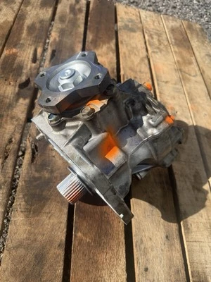 2014-2020 Nissan Rogue 2.5 CVT AWD Transfer Case - Image 1 of 4