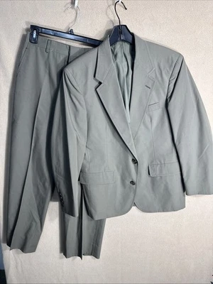 Haspel Lord & Taylor 38S Slim 2 Piece Suit 39x28 Canvas Poplin Feel Olive Drab - Image 1 of 4