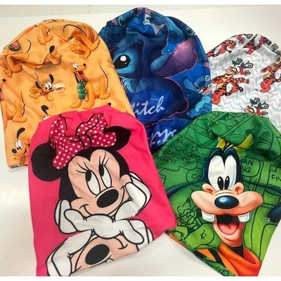 5 Gorros Disney Minnie Goofy Pluto Tigger Stitch Invierno Sombrero Suave y Cálido Foto 1 de 4