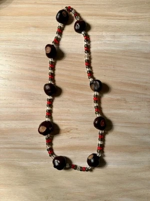 NUEVO Collar Buckeye Real Gris Escarlata Cuentas Ohio State Fútbol Puerta Trasera Fanático Foto 1 de 2