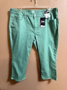 NWT LEE CAPRI JEANS SZ 22M SEAFOAM GREEN STRETCH REGULAR FIT MID-RISE - Picture 1 of 4