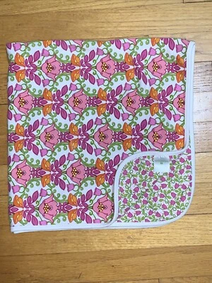 Двустороннее хлопковое детское одеяло Vera Bradley Lilli Bell розовое оранжевое зеленое с цветочным рисунком - Изображение 1 из 4