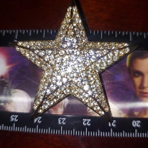 Joan Rivers Gold Tone Pave Crystal Rhinestone Star Pin Brooch - Picture 1 of 2