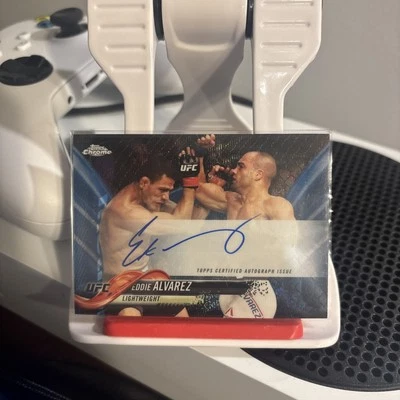 2018 Topps Chrome UFC - Fighter Autographs Eddie Alvarez #FA-EA Blue Wave... - Image 1 of 2