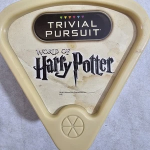 Hasbro Trivial Pursuit World Of Harry Potter Quiz Cards 2009 Pre-owned - Picture 1 of 17