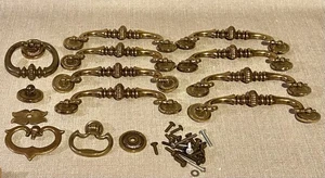 "8 tiradores de puerta de gabinete de aspecto de latón antiguo con pacas de 5""" - Imagen 1 de 6