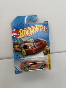 Ford Mustang Orange 2020 Hot Wheels #90 HW 1/10 '92 con tarjeta corta TealWhl - Imagen 1 de 2