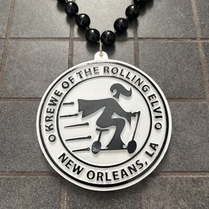 New Orleans Mardi Gras Krewe Of The Rolling Elvi Black And White Scooter Beads - Picture 1 of 4