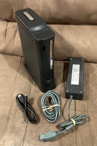 Console e fili ufficiali Microsoft Xbox 360 Elite 120GB! ~ Spedizione veloce! ~ LQQK - Foto 1 di 11