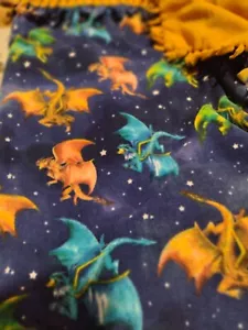 Manta de tela polar sin coser - Dragones - Imagen 1 de 1