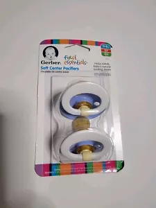 Paquete de 1 X 2 chupetes Gerber First Essentials Soft-Center 0-6 azul descontinuado - Imagen 1 de 2
