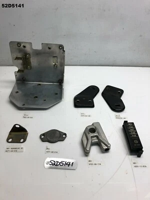 LOTE 52D5141 DUCATI 851 1988 PIEZAS MIXTAS ORIGINALES OEM Foto 1 de 2