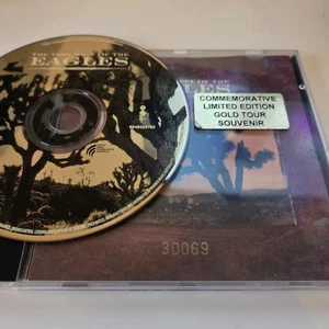 EAGLES "The Very Best Of" RARE AUSSIE ONLY TOUR "GOLD DISC" NUMBERED CD - Foto 1 di 4