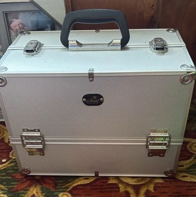 SHANY Essential Pro Makeup Train Case with Shoulder Strap and Locks - Image 1 of 4