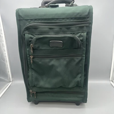 "Maleta de mano Tumi clásica verde de nailon balístico de 20"" con ruedas verticales usada en excelente estado" Foto 1 de 4