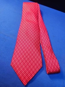 Vintage Hermes Paris Tie Mens Pink Red Geometric "H" Pattern 100% Silk 5535 UA - Picture 1 of 6