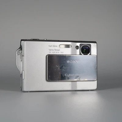 Sony Cyber-shot DSC-T7 5.1Mp Digital Camera Silver, Dock Station - Refurbished - Image 1 of 4