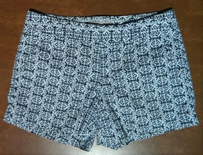 Pantalones cortos Banana Republic tiro medio mezcla elástica calidad 29x4,5 para mujer talla 0 Foto 1 de 3