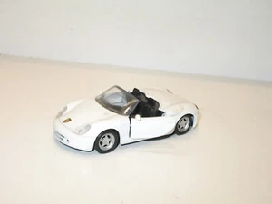 MAISTO 1:35 Metal, Porsche Boxster Convertible With Opening Doors - Picture 1 of 2