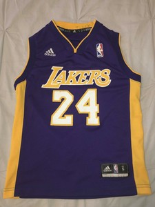 kobe bryant jersey youth small