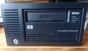 HP StorageWorks LTO Ultrium3 960 Q1539A / Q1539B Ext. FH SCSI Tape Drive Inc.VAT - Picture 1 of 4