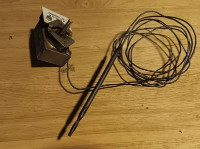 Robert Shaw KA-601-72 Thermostat - Image 1 of 4