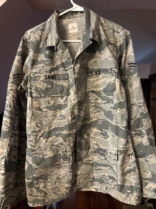 US Air Force ABU Coat Man's Utility Size 36R NSN: 8415-01-598-5748 (size Large) - Picture 1 of 3