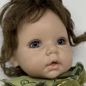 Vintage Adora von Frank junge Baby Puppe blaue Augen süß gewichtet lebensecht - Bild 1 von 7