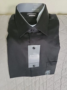 Van Heusen Men's Dress Shirt XL 32/33 Black Wrinkle Free Slim Fit New - Picture 1 of 4