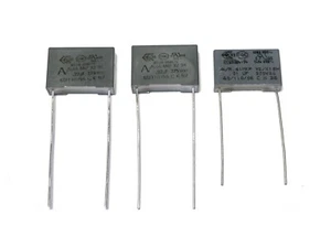 Ariston RD40 Kit di riparazione giradischi lettore record 3 condensatori - Foto 1 di 2