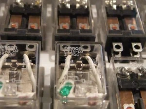 Lot of 5 pcs OMRON LY2N-D2 24 VDC Relay ( Japan ) - Picture 1 of 4