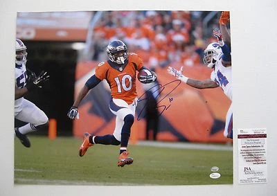 Фотография ЭММАНУЭЛЯ САНДЕРСА с автографом DENVER BRONCOS 16x20 — JSA W906114 - Изображение 1 из 3